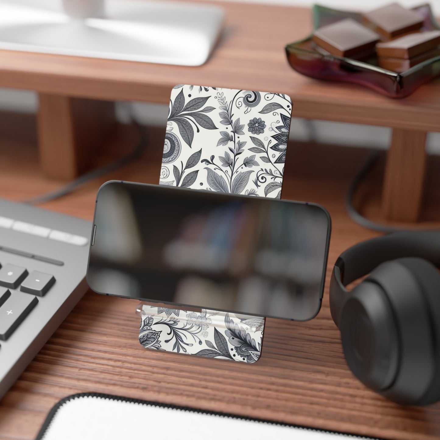 Elegant Floral Smartphone Display Stand, Desk Organizer, Home Decor, Gift for Tech Lovers, Office Accessory, Phone Holder